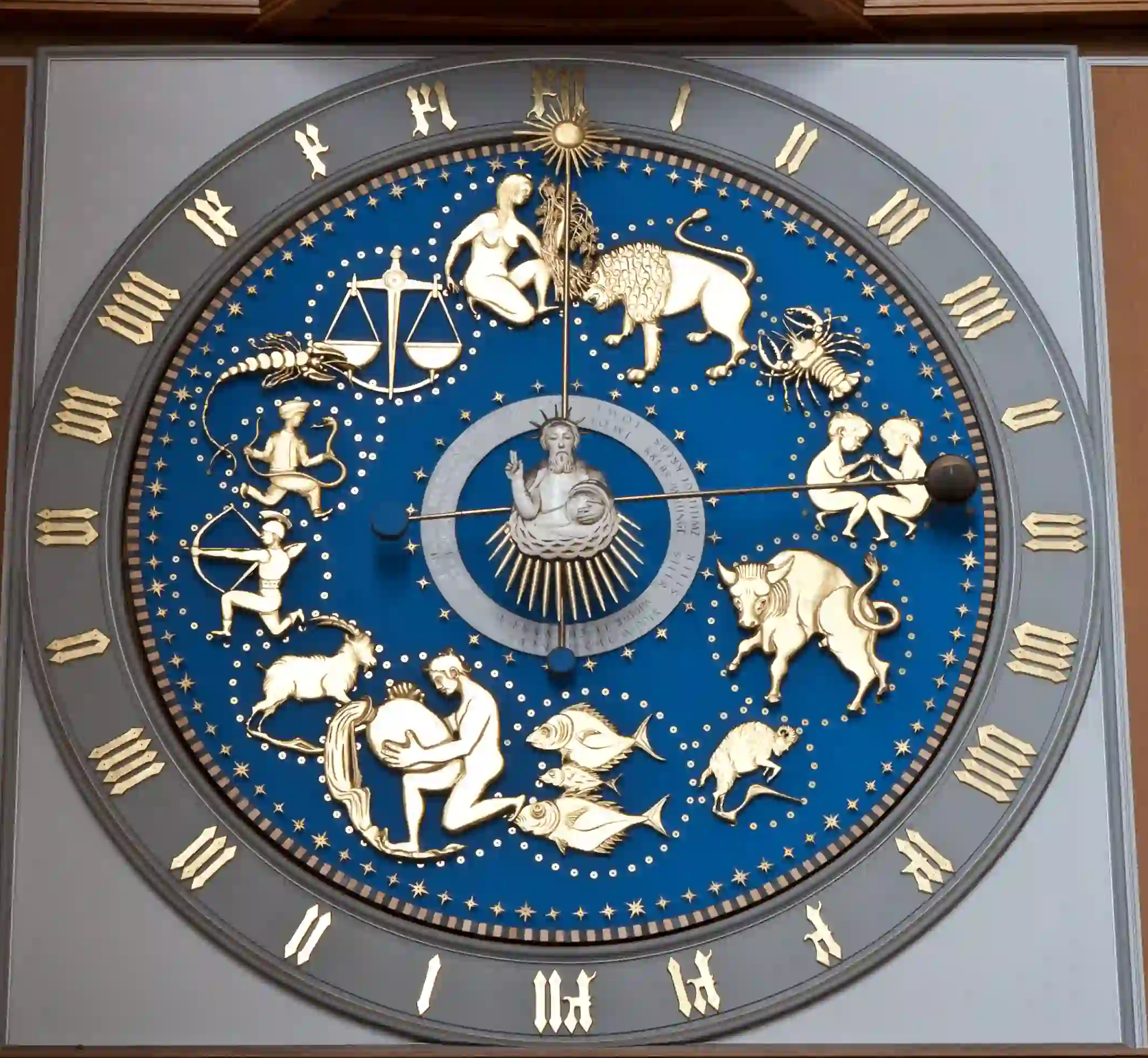 Ziffernblatt der Astronomischen Uhr